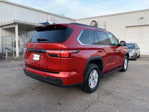 2023 Toyota Sequoia SR5