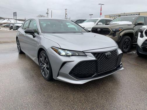 2019 Toyota Avalon XSE