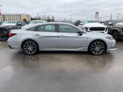 2019 Toyota Avalon XSE
