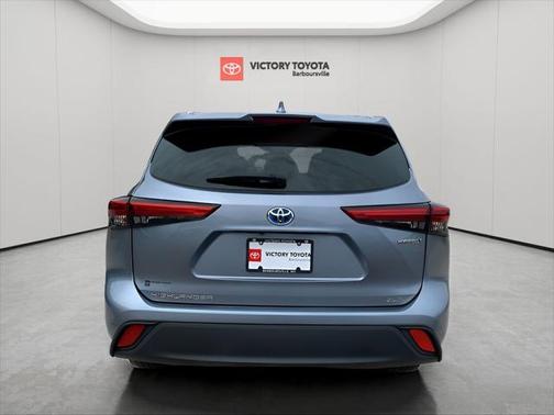 2021 Toyota Highlander Hybrid XLE