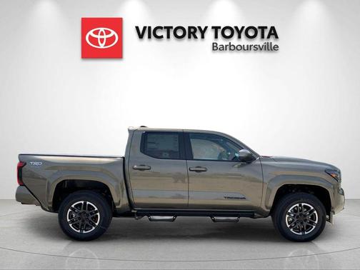 Bronze 2026 Toyota Tacoma TRD Sport