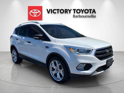 White Platinum Metallic Tri-Coat 2019 Ford Escape Titanium