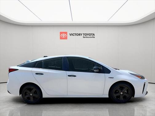 2022 Toyota Prius L