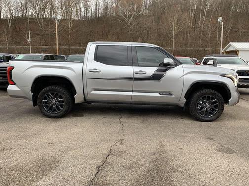2023 Toyota Tundra Platinum