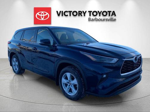 2022 Toyota Highlander LE