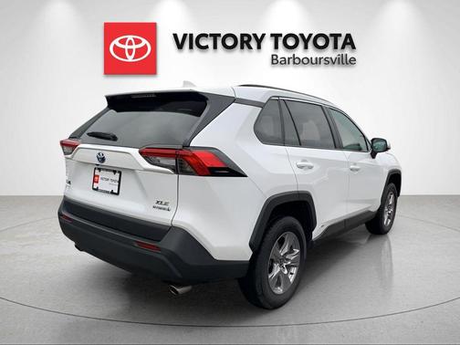 2023 Toyota RAV4 Hybrid XLE