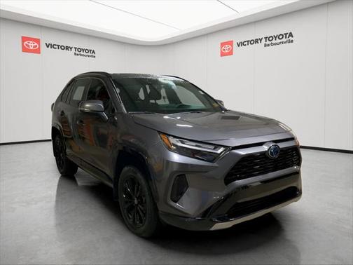 2022 Toyota RAV4 Hybrid SE