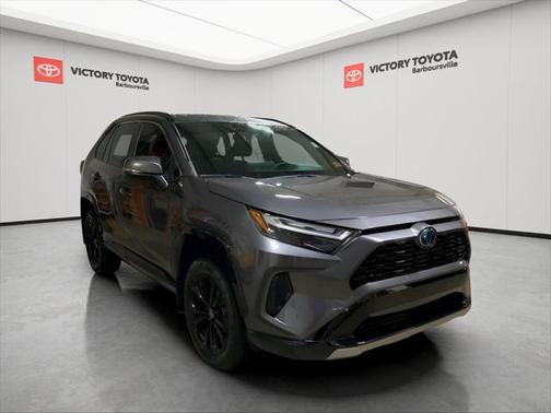 2022 Toyota RAV4 Hybrid SE
