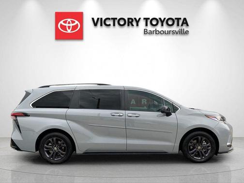 2024 Toyota Sienna XSE 7 Passenger