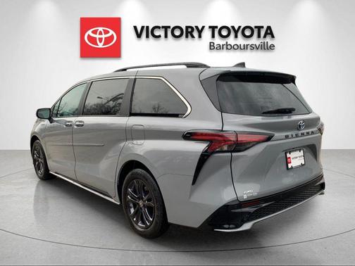 2024 Toyota Sienna XSE 7 Passenger