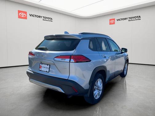 2024 Toyota Corolla Cross LE