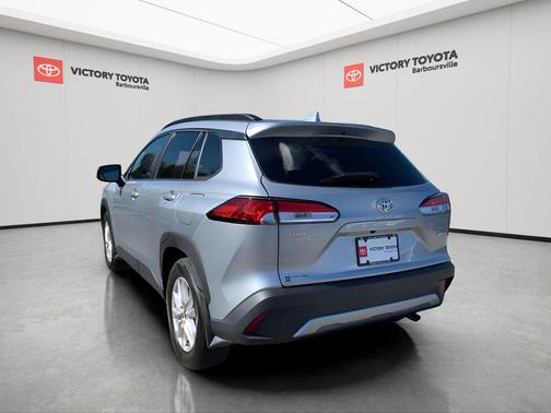 2024 Toyota Corolla Cross LE