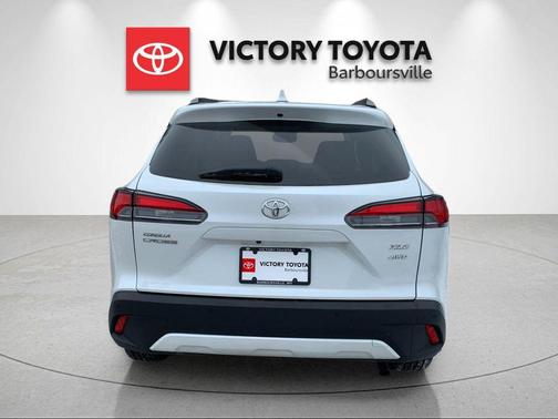 2024 Toyota Corolla Cross XLE