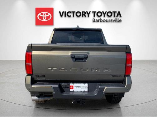 Bronze 2026 Toyota Tacoma Hybrid TRD Sport