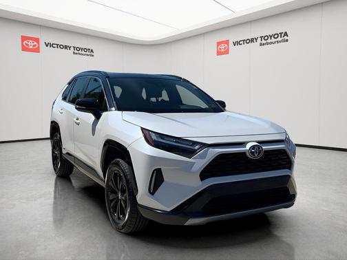 2022 Toyota RAV4 Hybrid SE