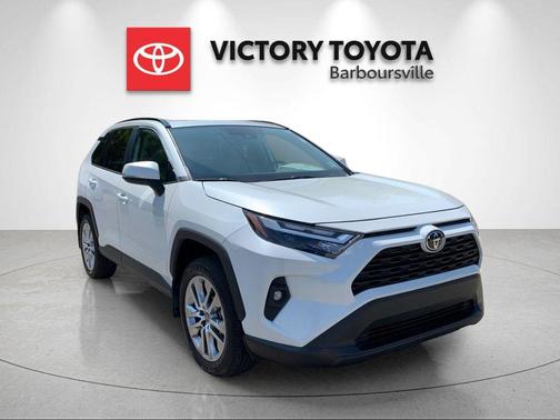 Pearl 2025 Toyota RAV4 XLE Premium