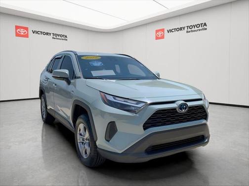 2022 Toyota RAV4 Hybrid XLE