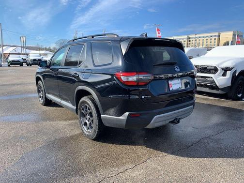 2025 Honda Pilot TrailSport
