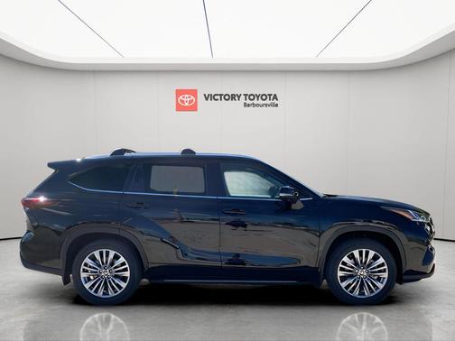 2025 Toyota Highlander Platinum
