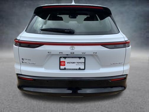 2025 Toyota Crown Signia Limited