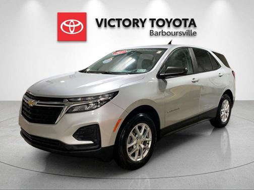 Silver Ice Metallic 2022 Chevrolet Equinox LS