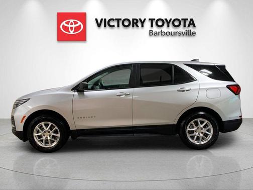 Silver Ice Metallic 2022 Chevrolet Equinox LS