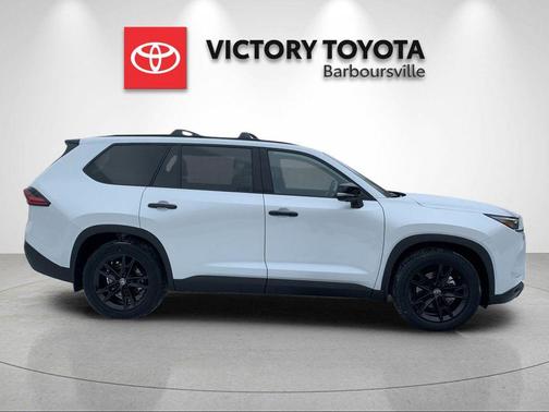 2026 Toyota Highlander Hybrid Base