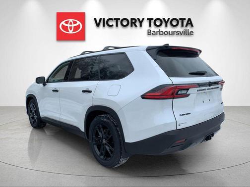 2026 Toyota Highlander Hybrid Base