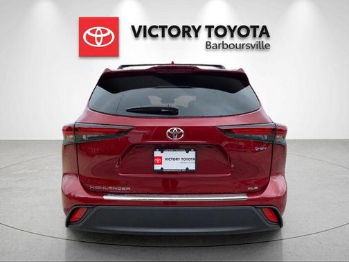 Ruby 2026 Toyota Highlander Hybrid XLE