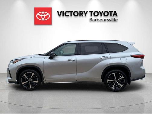 2022 Toyota Highlander XSE