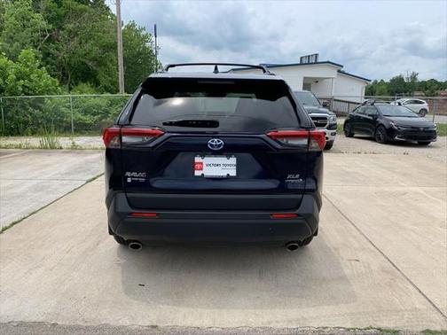 2020 Toyota RAV4 Hybrid XLE