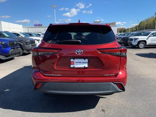 2023 Toyota Highlander XLE