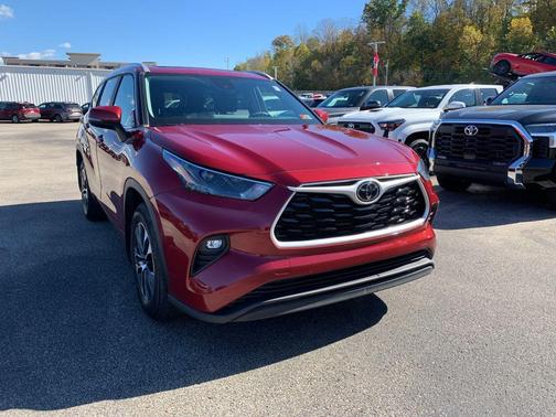 2023 Toyota Highlander XLE