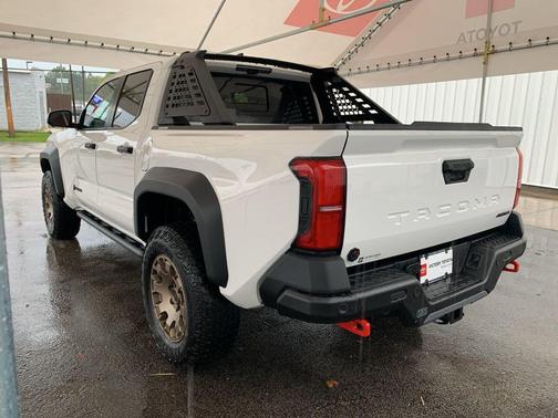 2025 Toyota Tacoma Hybrid Trailhunter