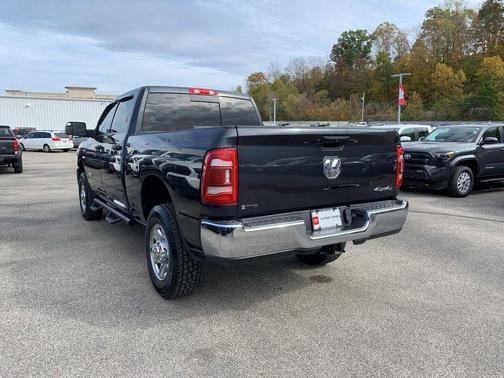 2021 RAM 2500 Tradesman Crew Cab 4x4 6'4' Box