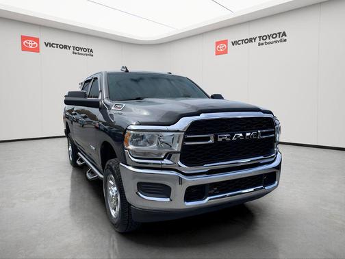 2021 RAM 2500 Tradesman Crew Cab 4x4 6'4' Box