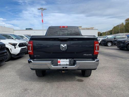 2021 RAM 2500 Tradesman Crew Cab 4x4 6'4' Box