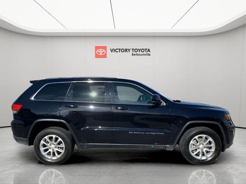 2022 Jeep Grand Cherokee Laredo