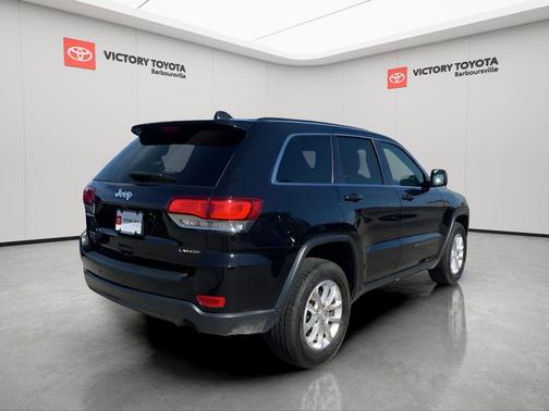 2022 Jeep Grand Cherokee Laredo