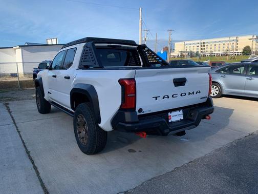 2025 Toyota Tacoma Hybrid Trailhunter