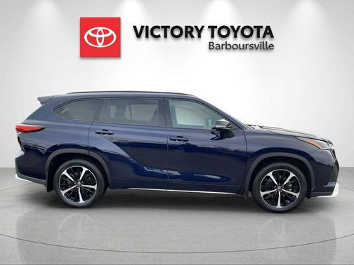 2022 Toyota Highlander XSE