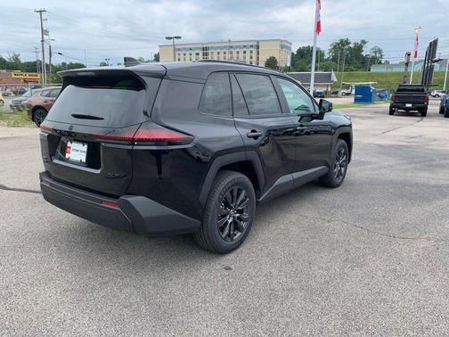 Cement 2026 Toyota C-HR SE