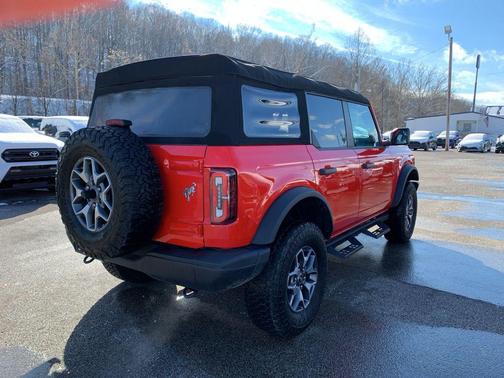 2023 Ford Bronco Badlands