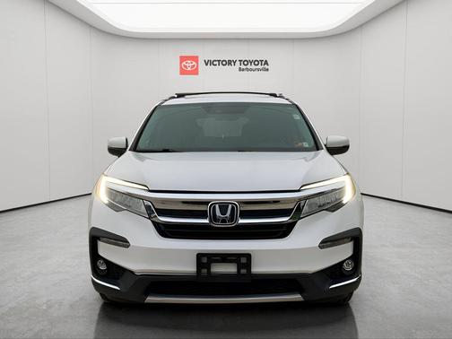 2022 Honda Pilot Touring 8-Passenger