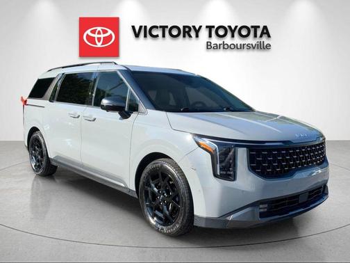Ceramic Silver 2025 Kia Carnival SX