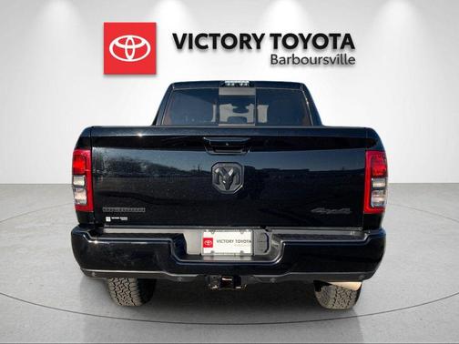 Diamond Black Crystal Pearlcoat 2019 RAM 3500 Big Horn Crew Cab 4x4 6'4' Box