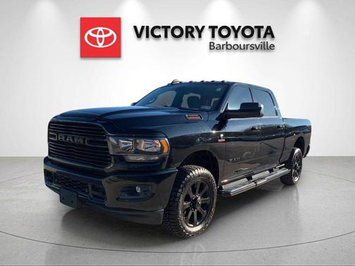 Diamond Black Crystal Pearlcoat 2019 RAM 3500 Big Horn Crew Cab 4x4 6'4' Box