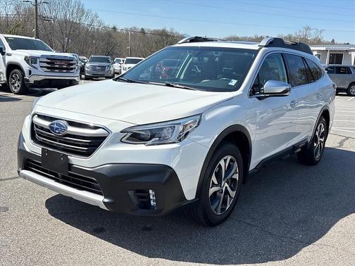 2022 Subaru Outback Touring