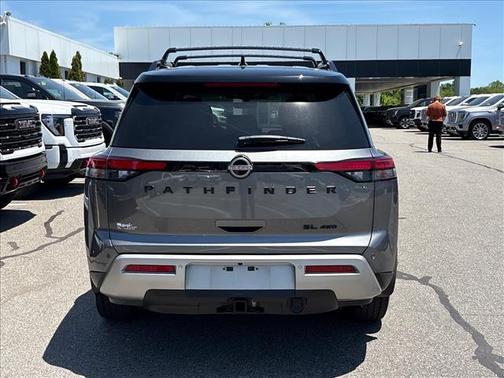 Gun Metallic/Super Black 2023 Nissan Pathfinder SL