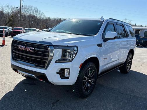 2022 GMC Yukon 4WD AT4